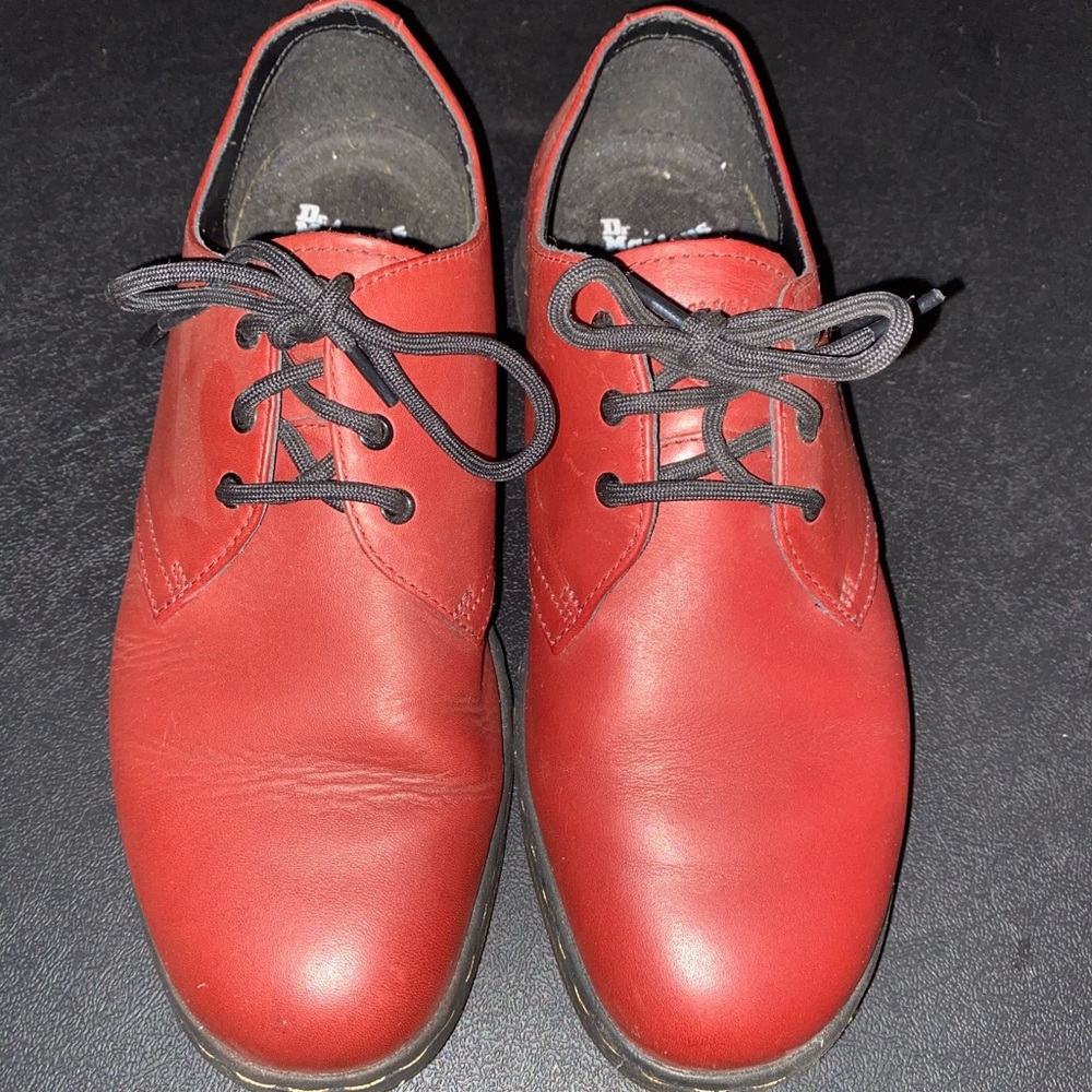 Dr. Martens shoes for women (size 9) - Picture 1 of 4